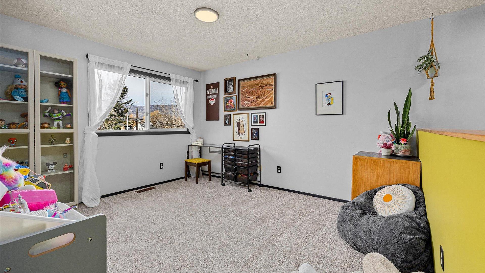 









2055


Ethel

Street, 15,
Kelowna,




BC
V1Y 2Z6

