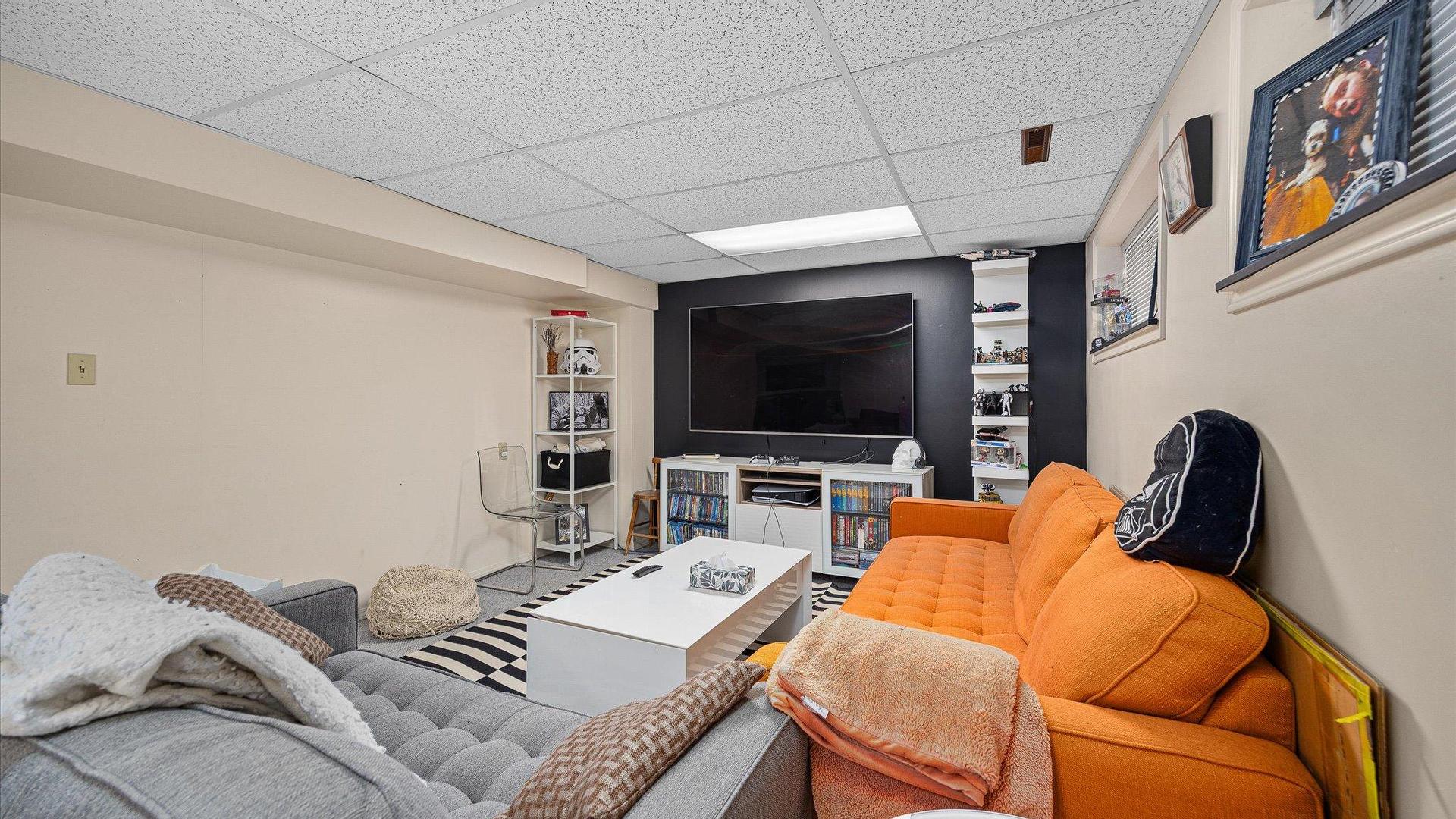 









2055


Ethel

Street, 15,
Kelowna,




BC
V1Y 2Z6

