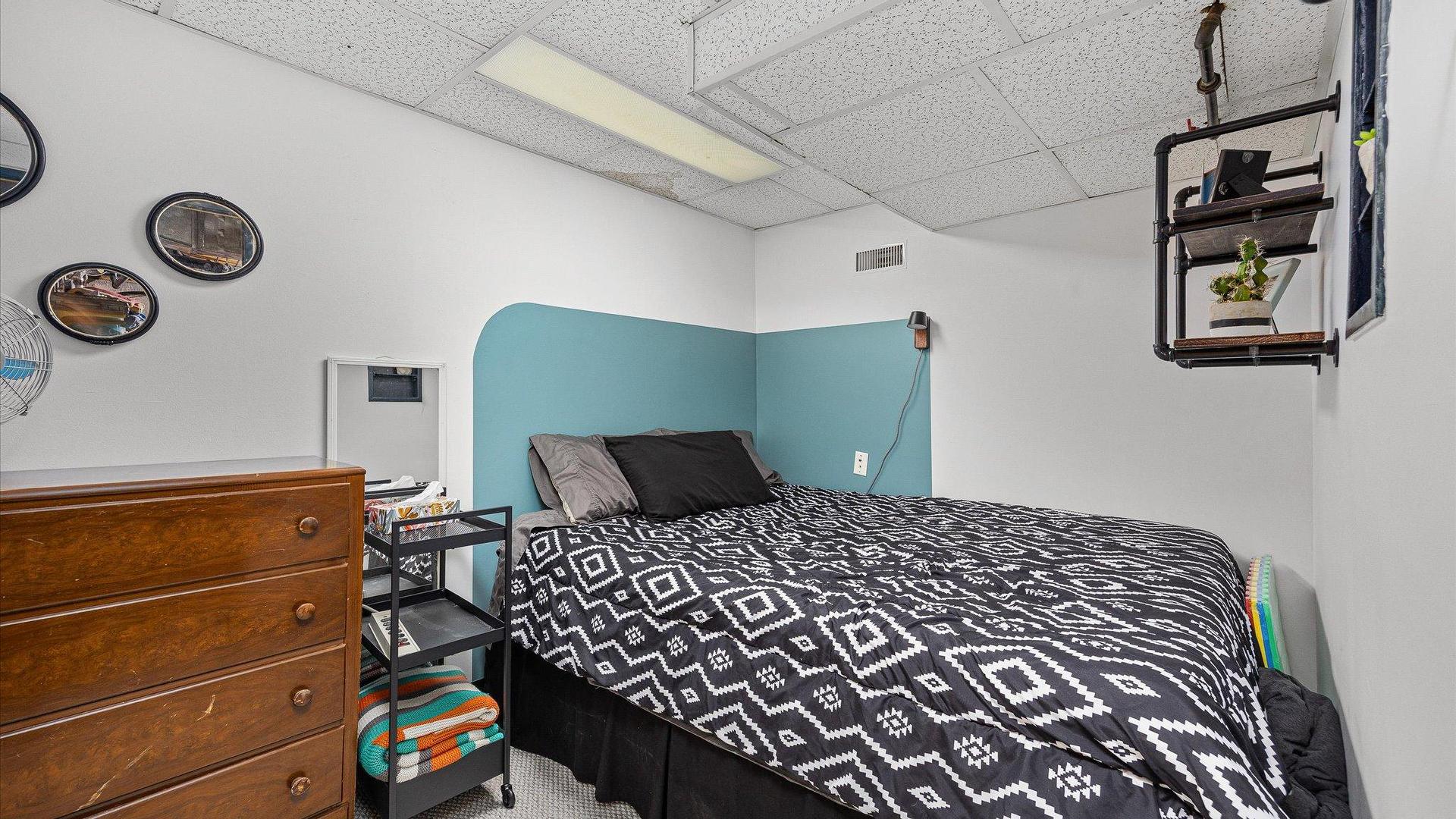 









2055


Ethel

Street, 15,
Kelowna,




BC
V1Y 2Z6

