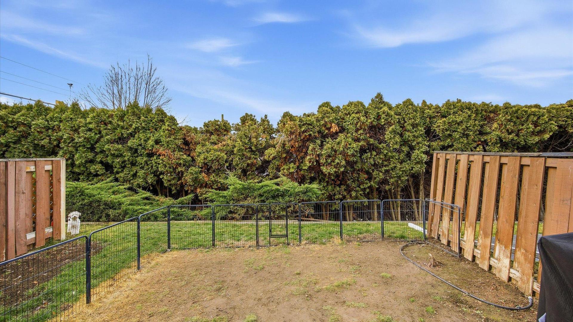 









2055


Ethel

Street, 15,
Kelowna,




BC
V1Y 2Z6

