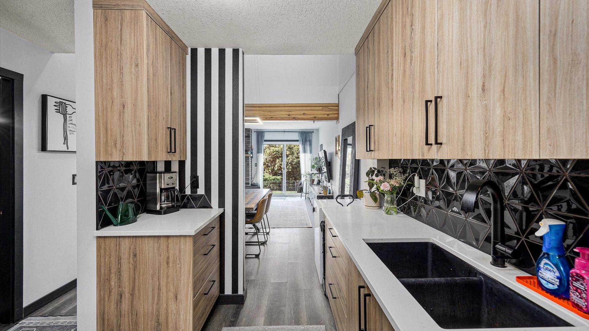 









2055


Ethel

Street, 15,
Kelowna,




BC
V1Y 2Z6

