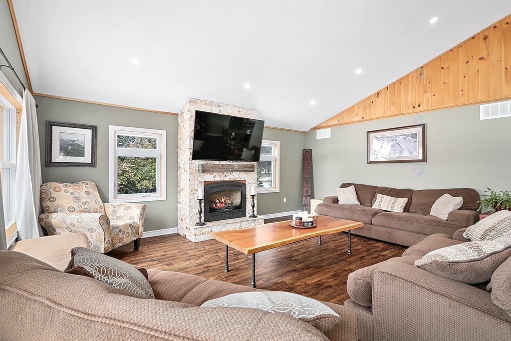 









184


Ch. Flood

,
Litchfield,




QC
J0X1K0

