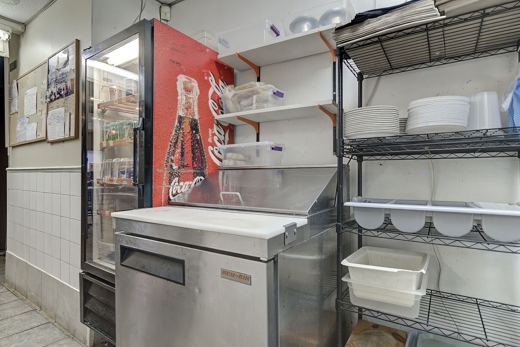 









1016


Boul. St-Laurent

,
Montréal (Ville-Marie),




QC
H2Z1J3

