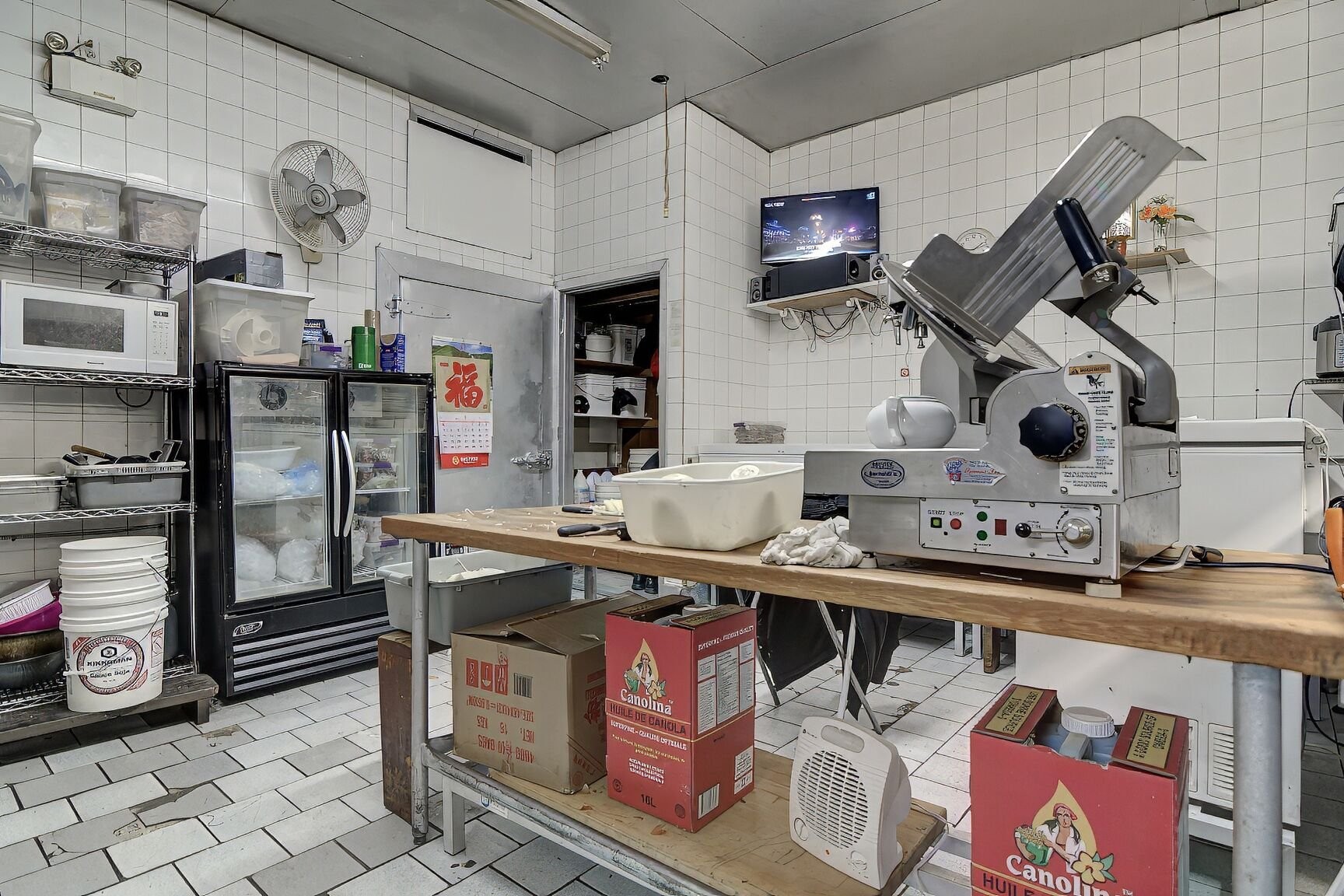 









1016


Boul. St-Laurent

,
Montréal (Ville-Marie),




QC
H2Z1J3

