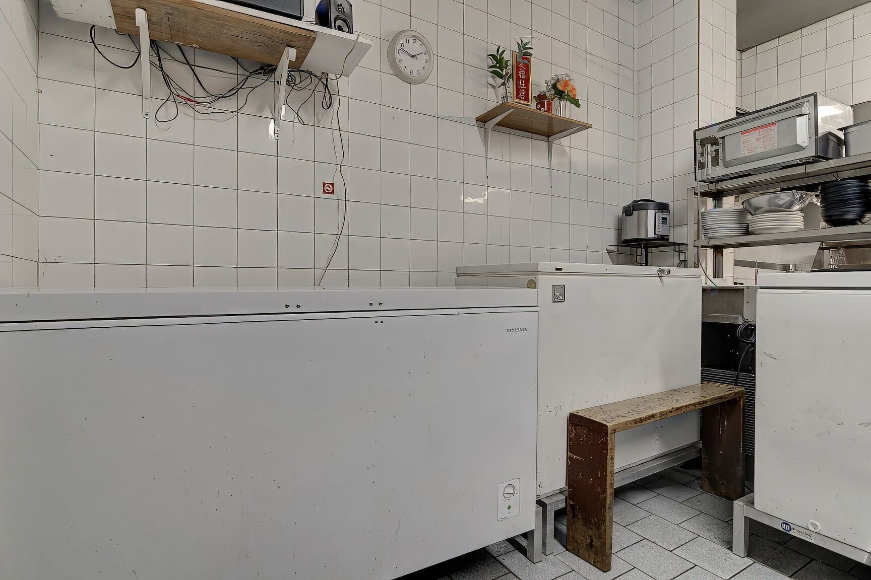 









1016


Boul. St-Laurent

,
Montréal (Ville-Marie),




QC
H2Z1J3

