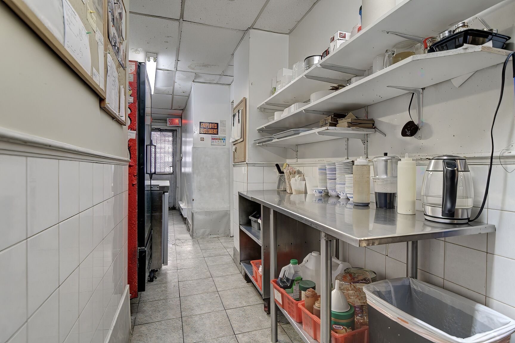 









1016


Boul. St-Laurent

,
Montréal (Ville-Marie),




QC
H2Z1J3

