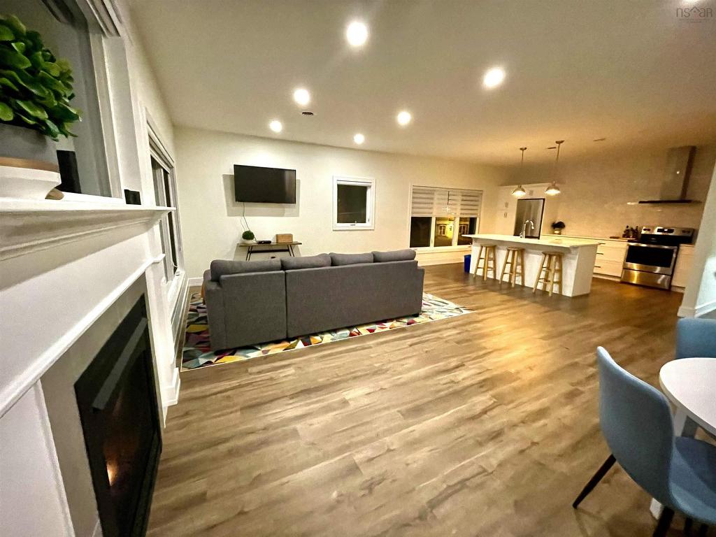 












15751 Central Avenue

,
Inverness,




NS
B0E 1N0

