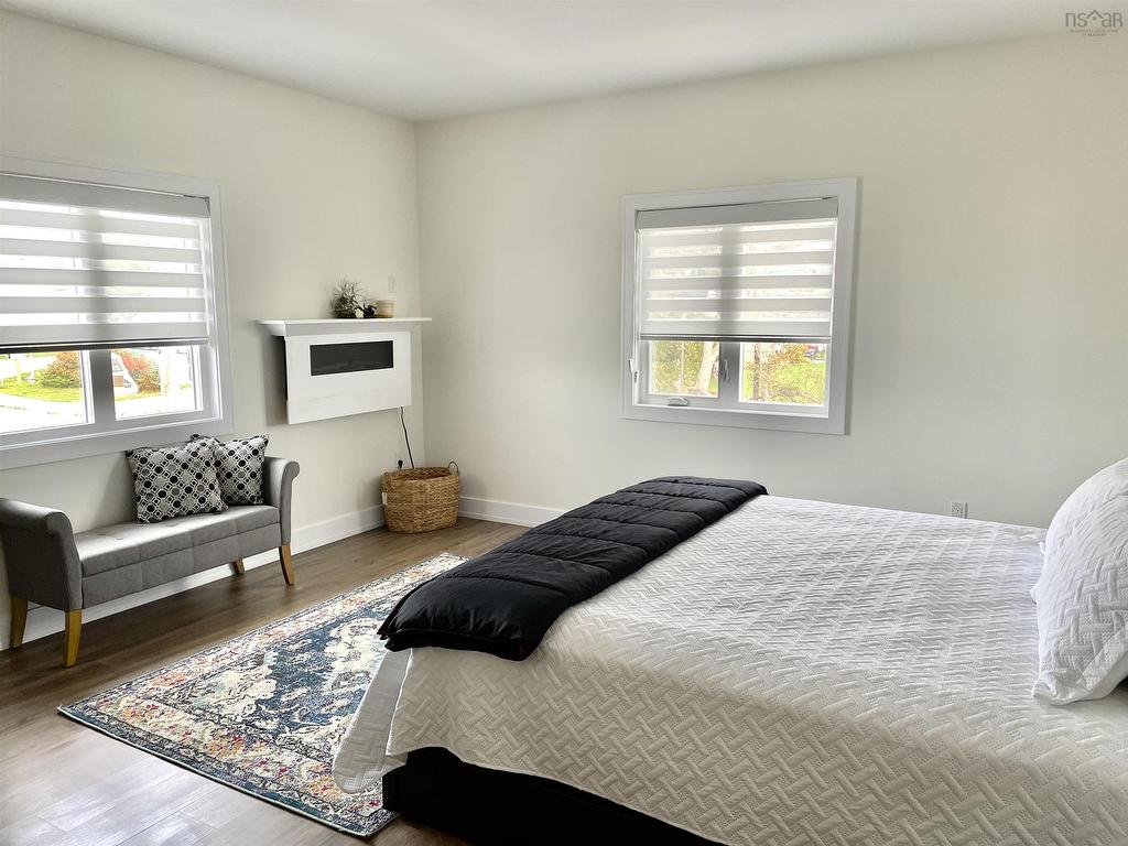 












15751 Central Avenue

,
Inverness,




NS
B0E 1N0

