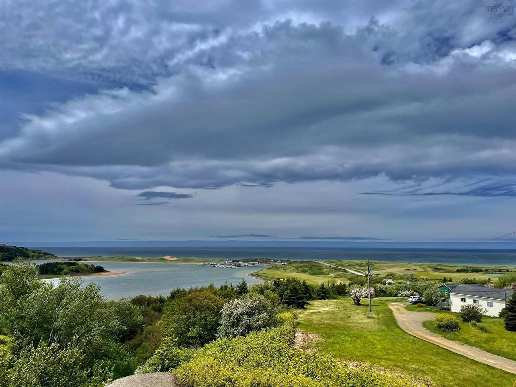 












15751 Central Avenue

,
Inverness,




NS
B0E 1N0

