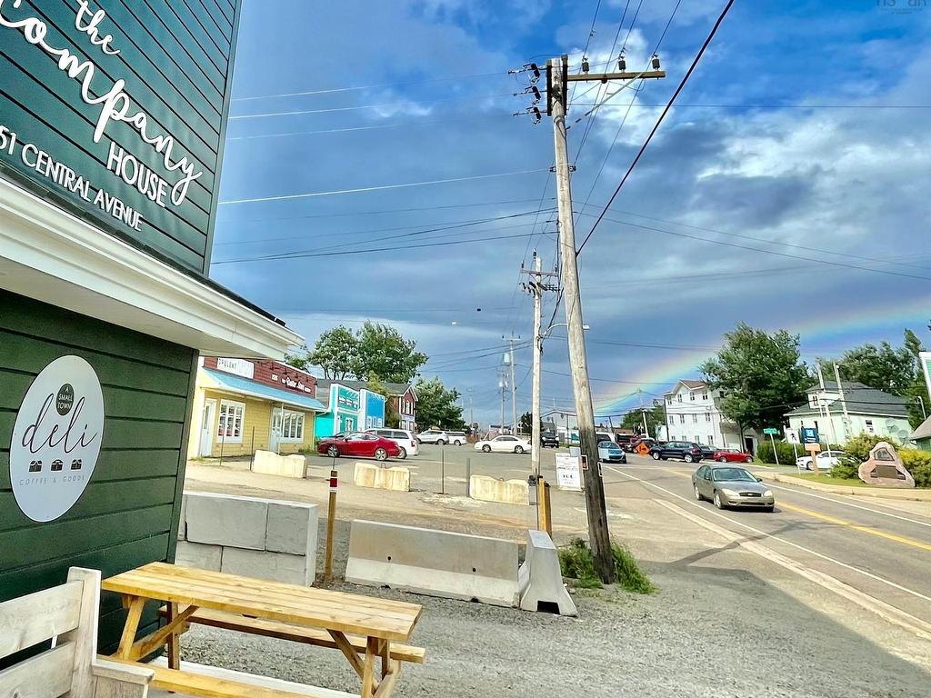 












15751 Central Avenue

,
Inverness,




NS
B0E 1N0

