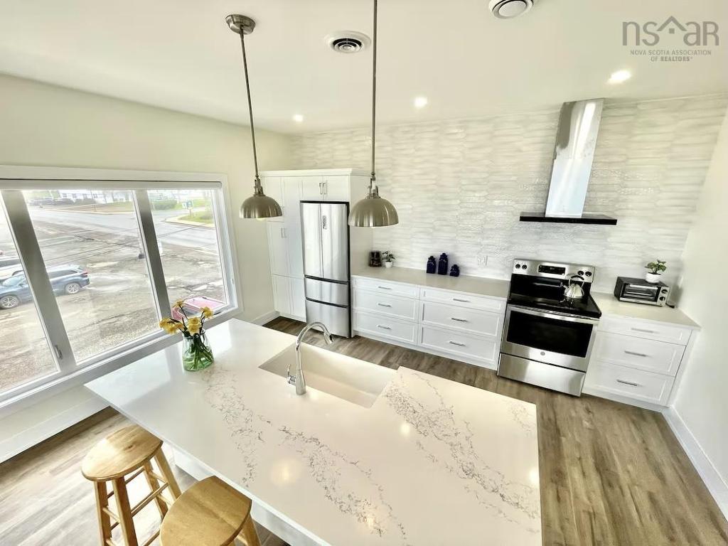 












15751 Central Avenue

,
Inverness,




NS
B0E 1N0

