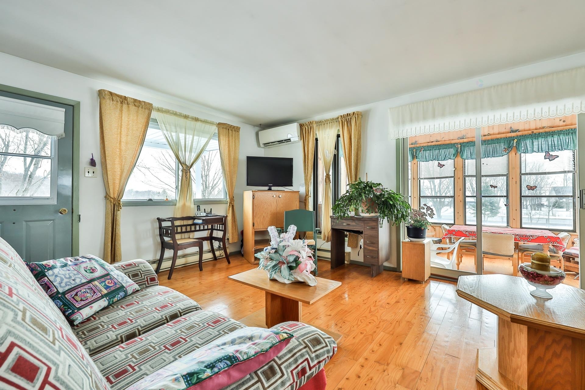 









2936


Route 148

,
Grenville-sur-la-Rouge,




QC
J0V1B0

