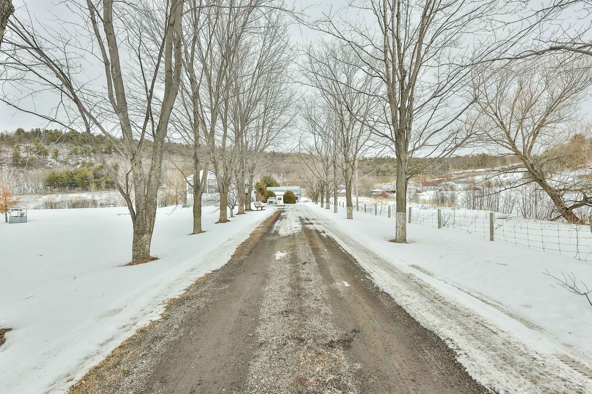 









2936


Route 148

,
Grenville-sur-la-Rouge,




QC
J0V1B0

