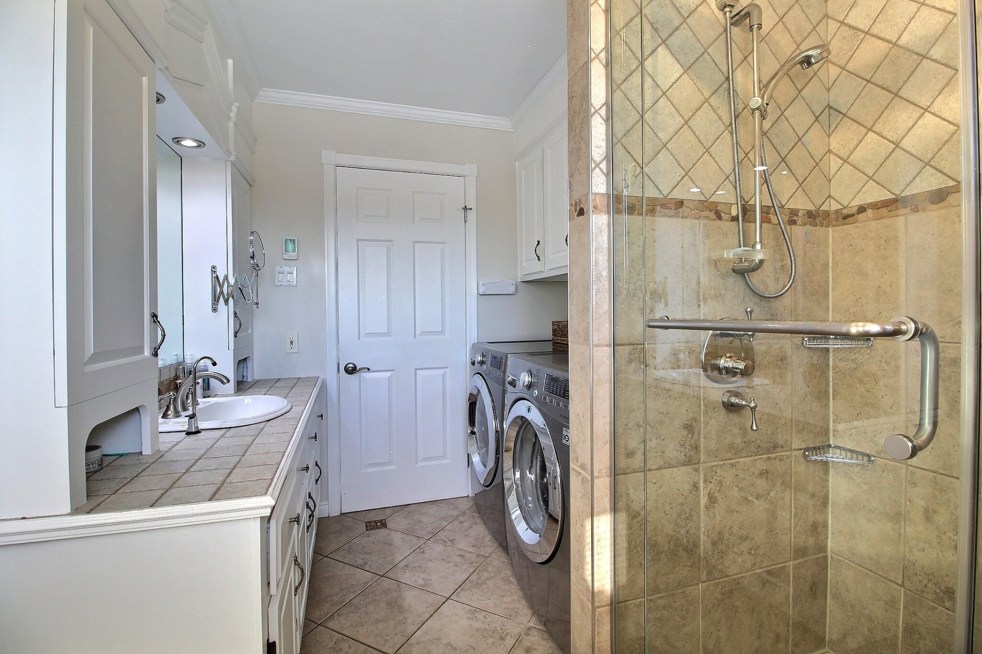 









51


Ch. George-Bonnallie

,
Eastman,




QC
J0E1P0

