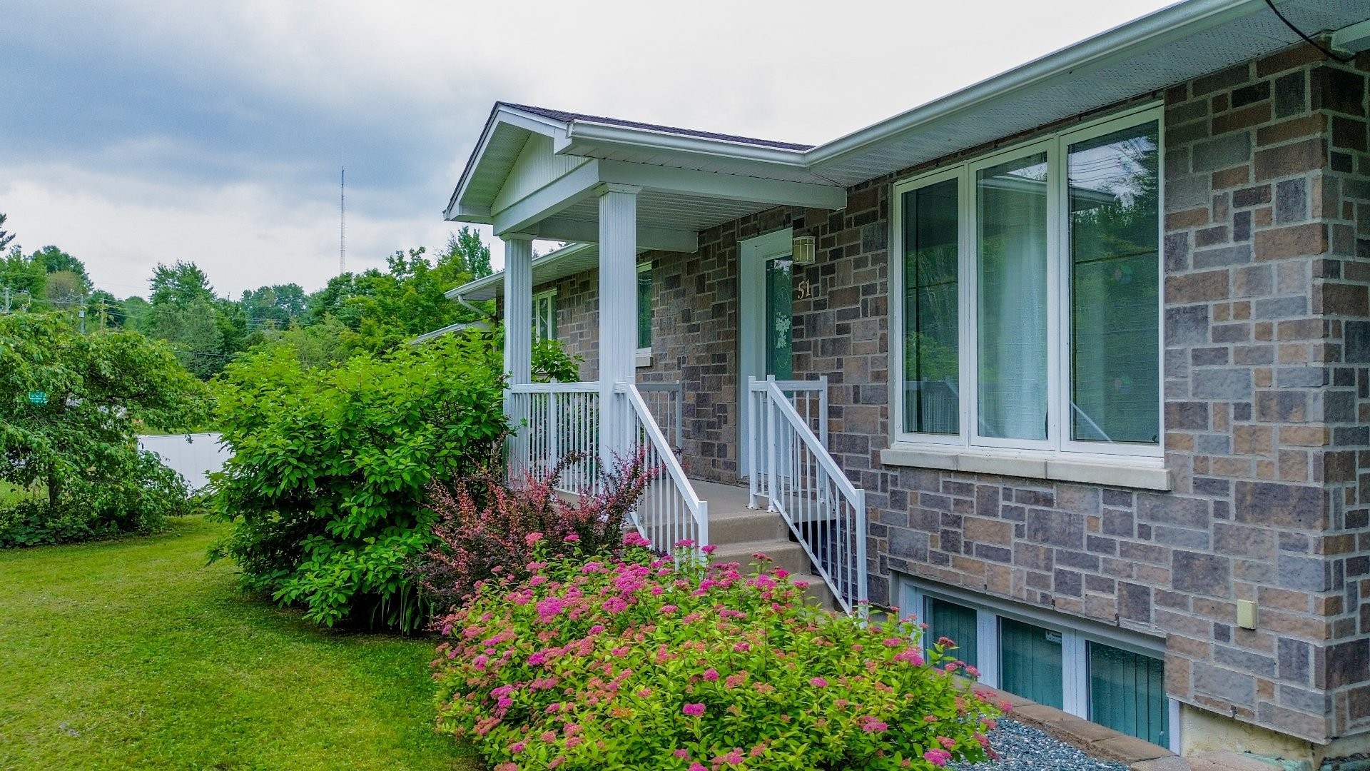 









51


Ch. George-Bonnallie

,
Eastman,




QC
J0E1P0

