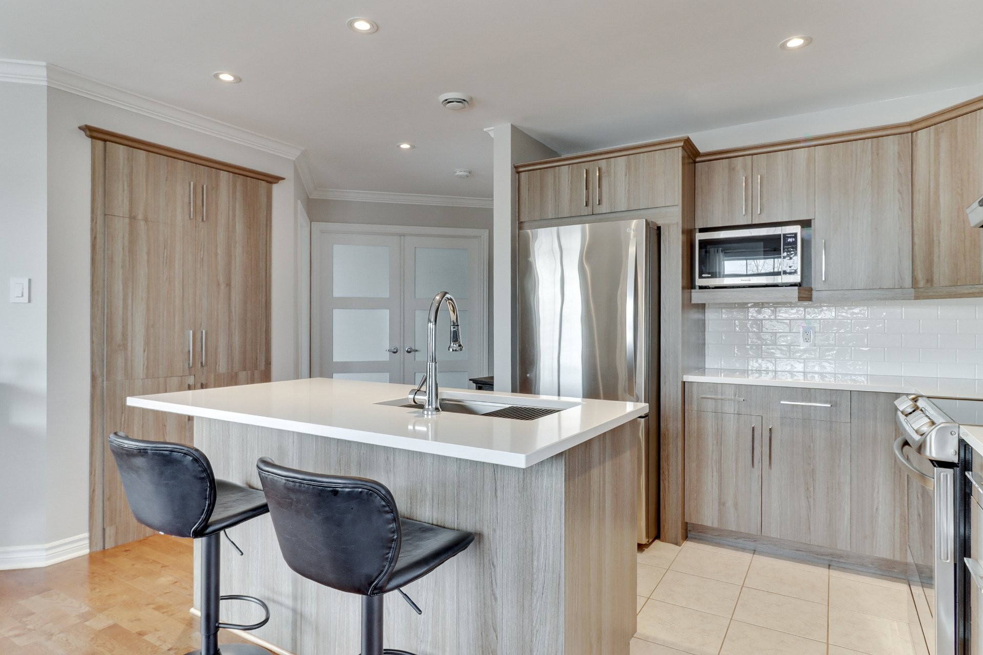 









43


37e Avenue E.

, 105,
Blainville,




QC
J7C5Z4


