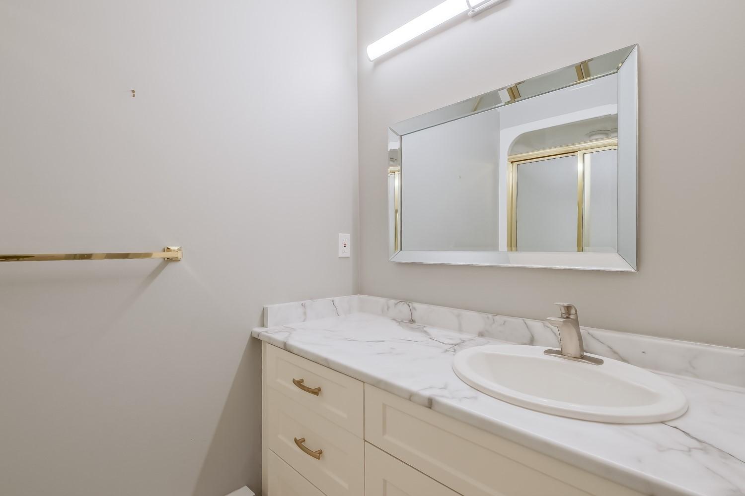 









877


KLO

Road, 225,
Kelowna,




BC
V1Y 9R1

