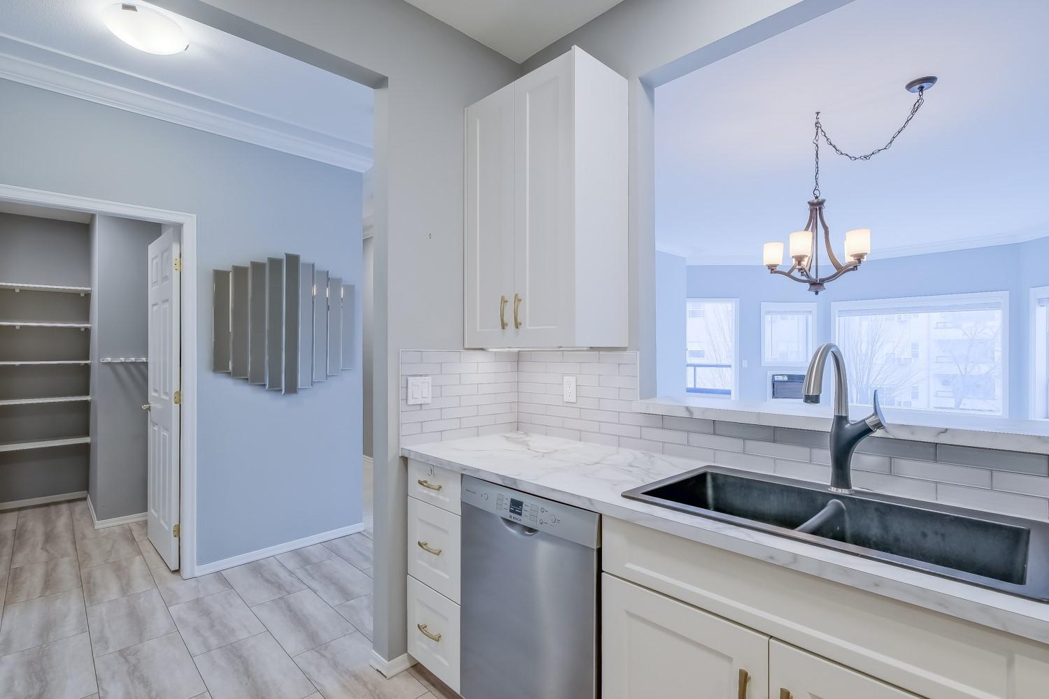 









877


KLO

Road, 225,
Kelowna,




BC
V1Y 9R1

