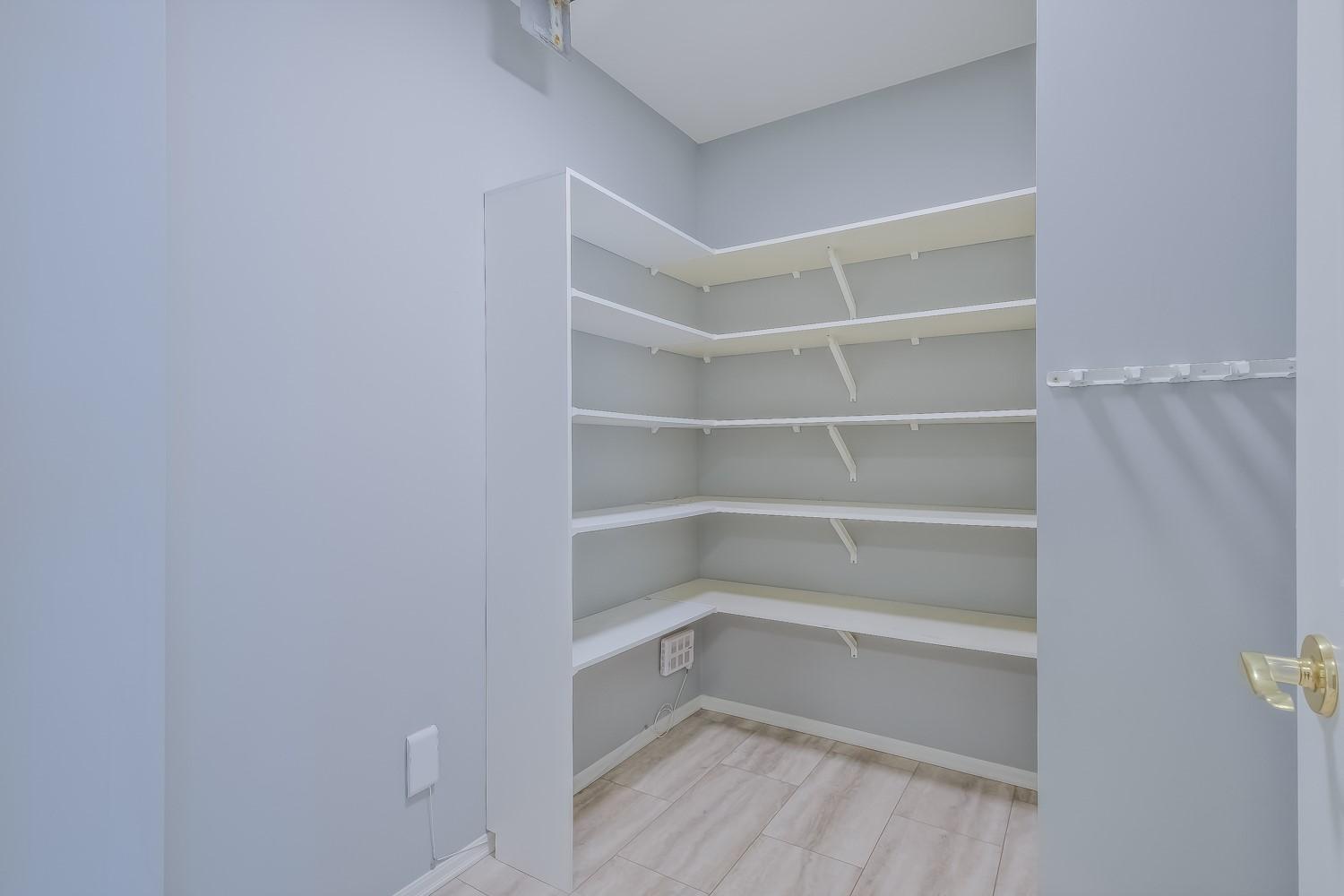 









877


KLO

Road, 225,
Kelowna,




BC
V1Y 9R1

