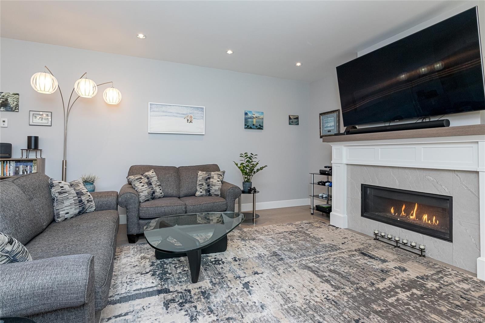 









2117


Triangle

Trail,
Langford,




BC
V9C 0R2

