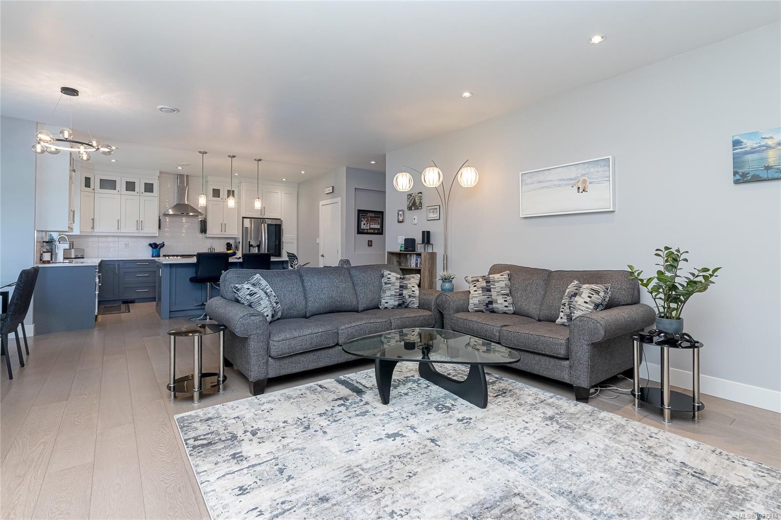 









2117


Triangle

Trail,
Langford,




BC
V9C 0R2

