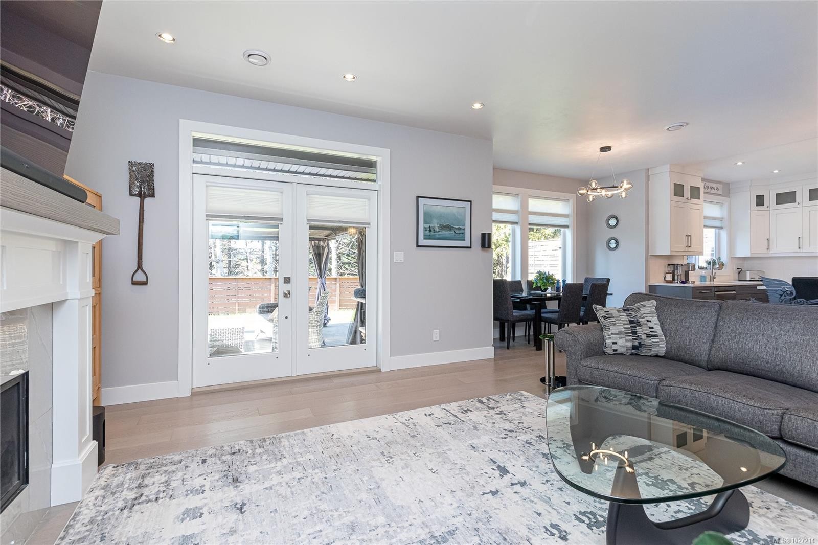 









2117


Triangle

Trail,
Langford,




BC
V9C 0R2

