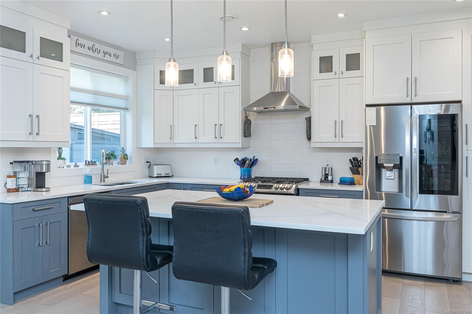 









2117


Triangle

Trail,
Langford,




BC
V9C 0R2

