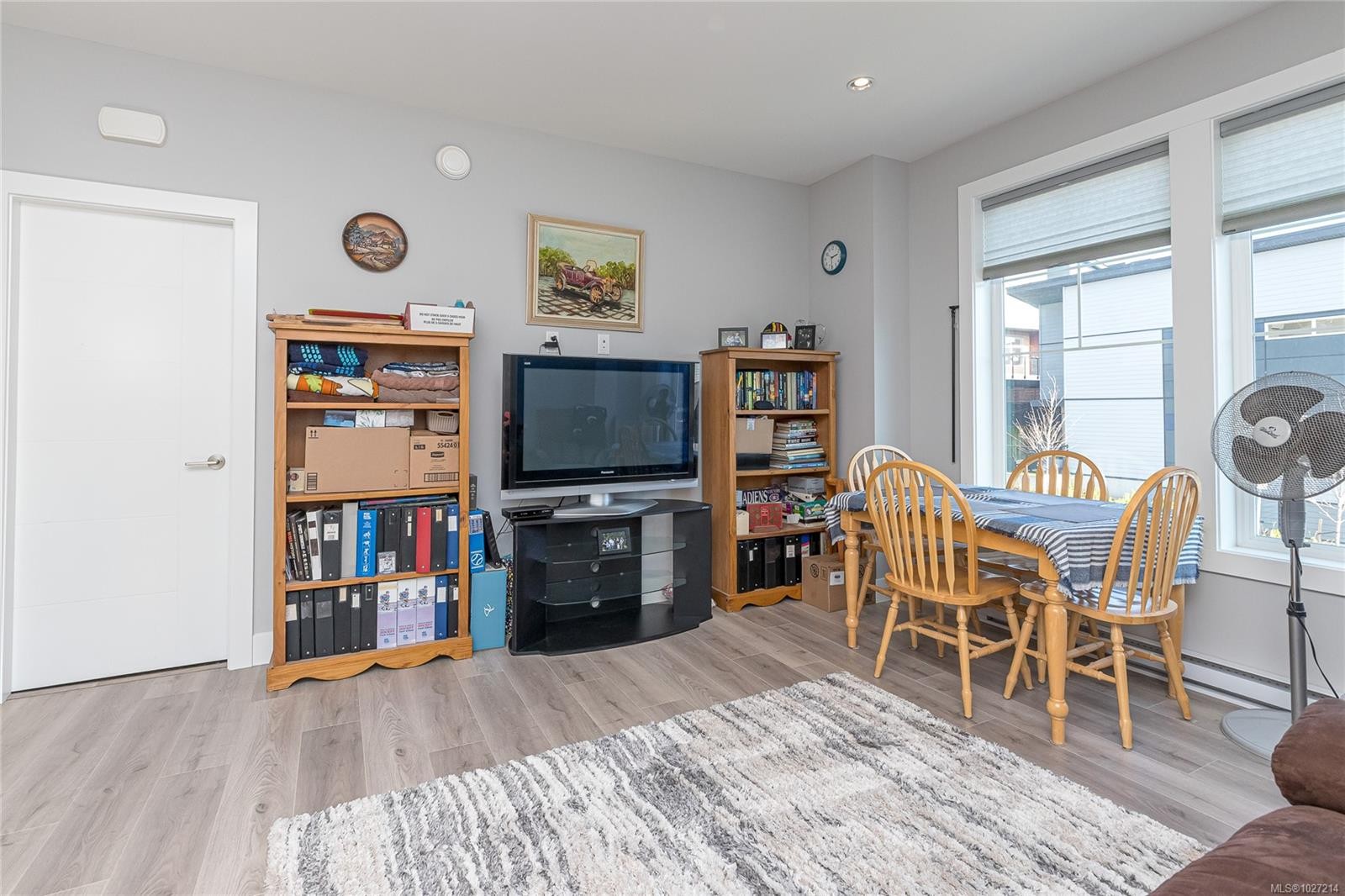 









2117


Triangle

Trail,
Langford,




BC
V9C 0R2

