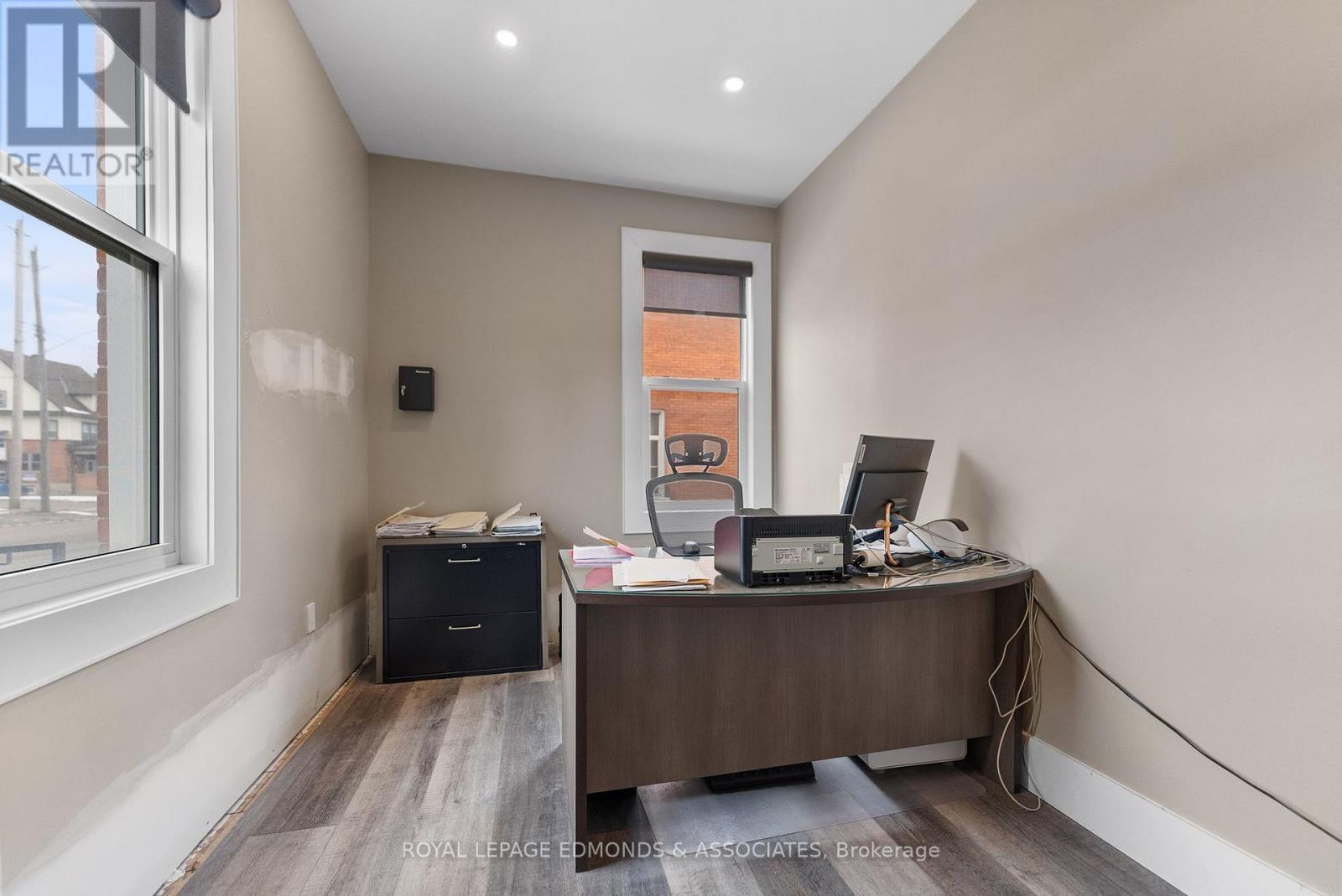 












259 PEMBROKE STREET E

,
Pembroke,




Ontario
K8A3J9

