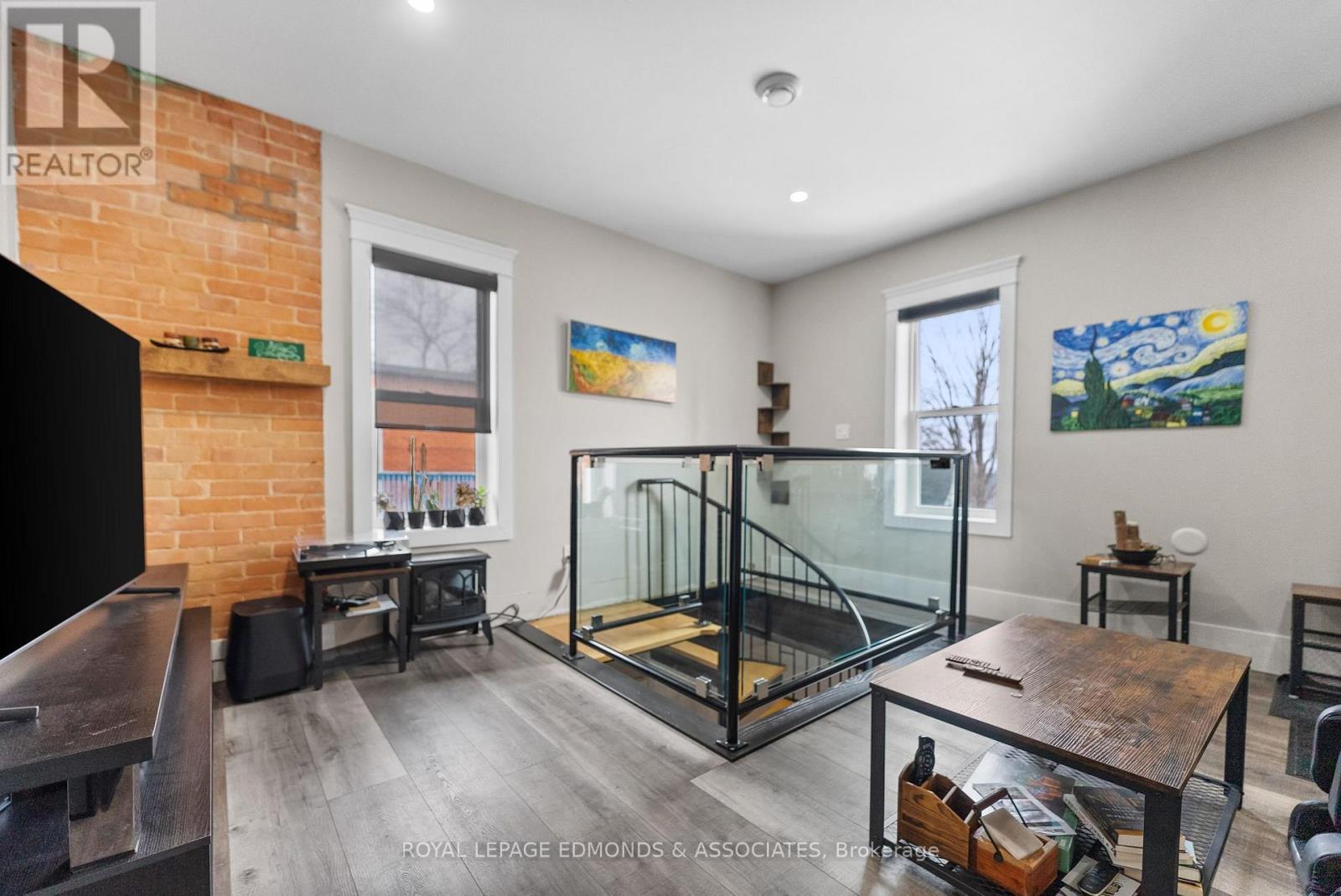 












259 PEMBROKE STREET E

,
Pembroke,




Ontario
K8A3J9

