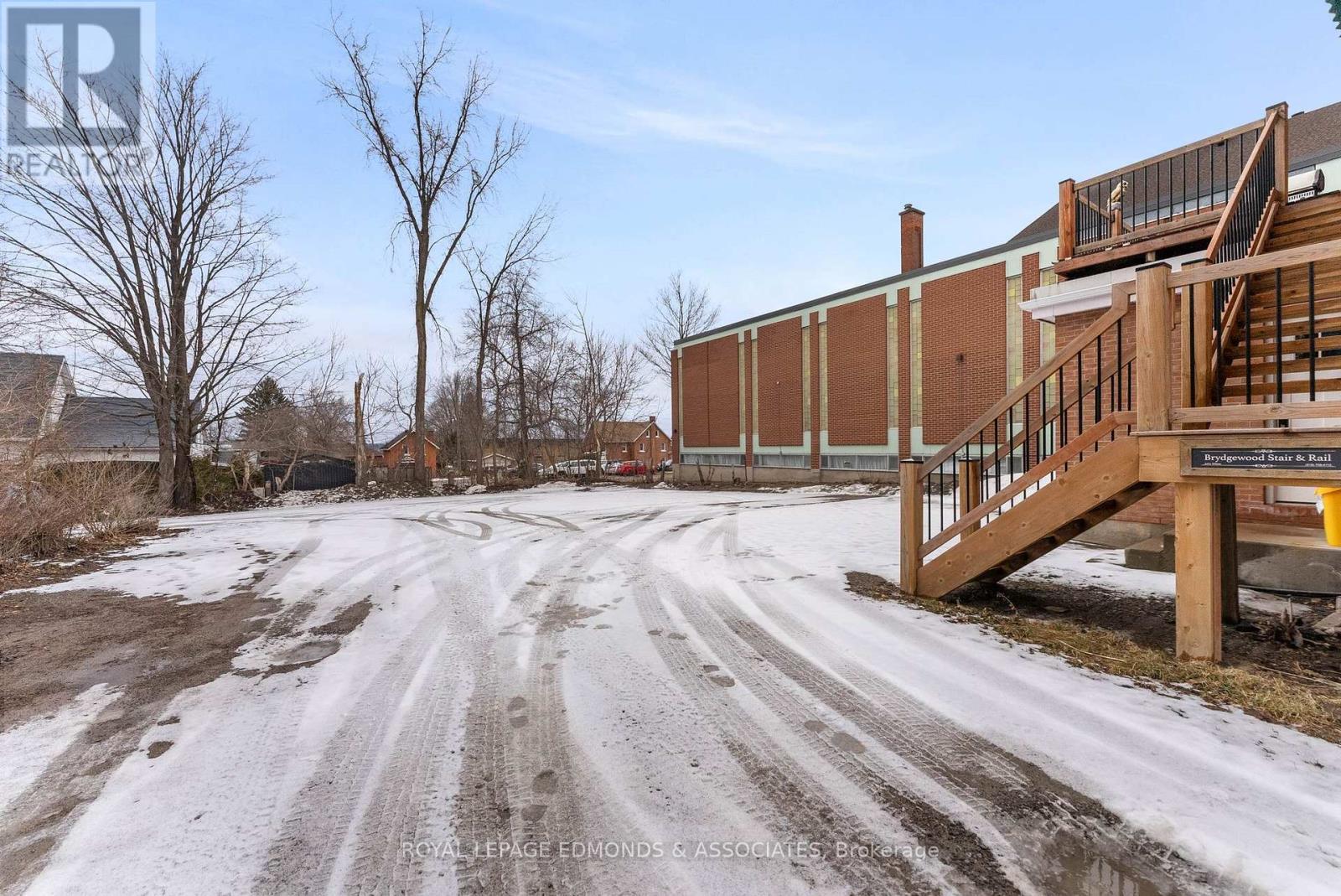 












259 PEMBROKE STREET E

,
Pembroke,




Ontario
K8A3J9

