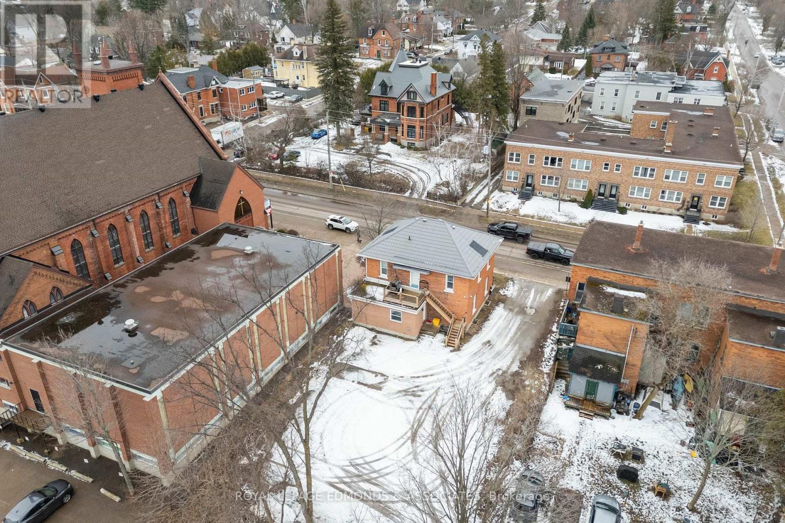 












259 PEMBROKE STREET E

,
Pembroke,




Ontario
K8A3J9

