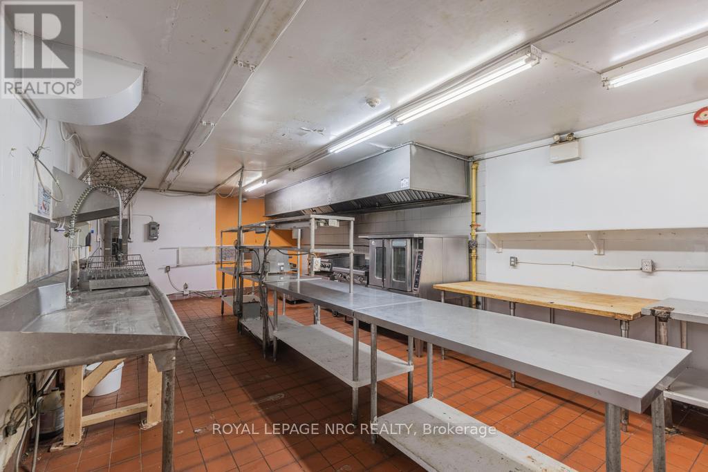 












22 ACADEMY STREET

,
St. Catharines,




Ontario
L2R4Z6

