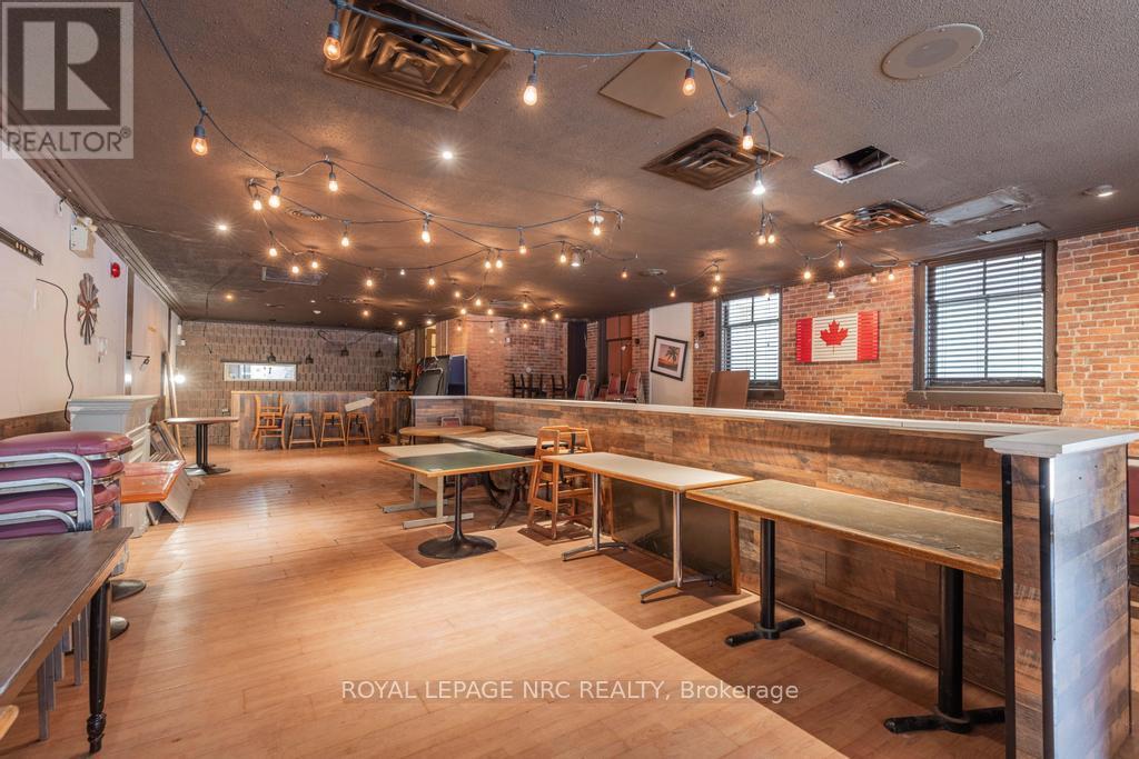 












22 ACADEMY STREET

,
St. Catharines,




Ontario
L2R4Z6

