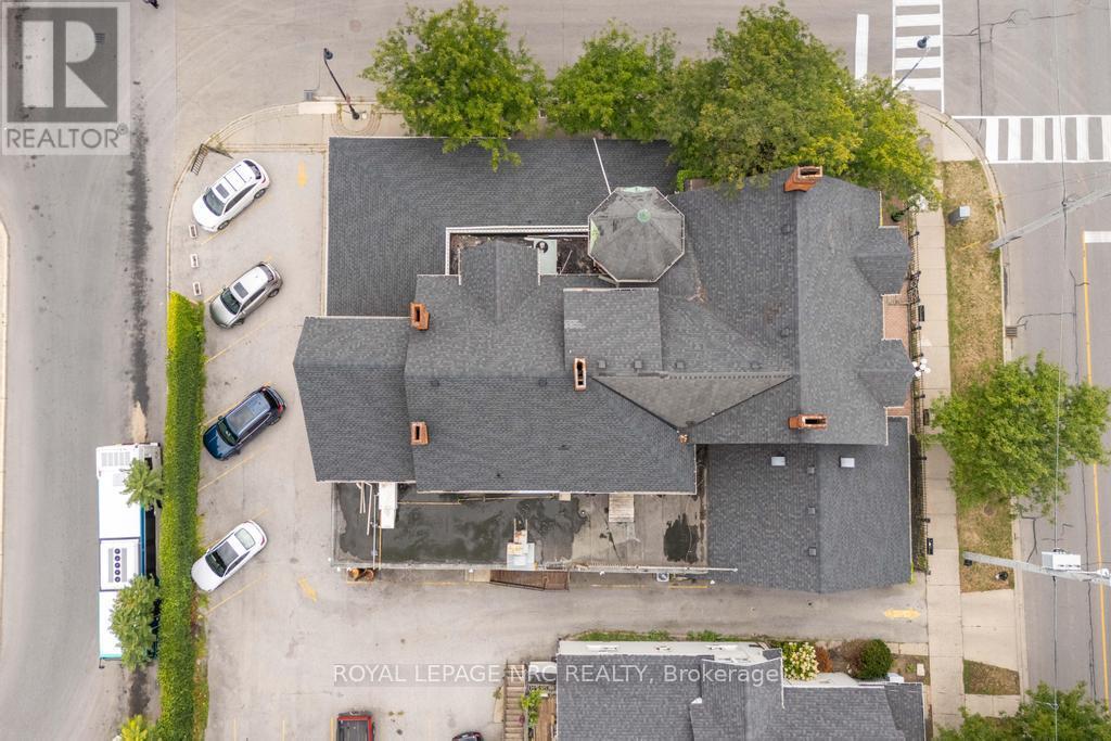 












22 ACADEMY STREET

,
St. Catharines,




Ontario
L2R4Z6

