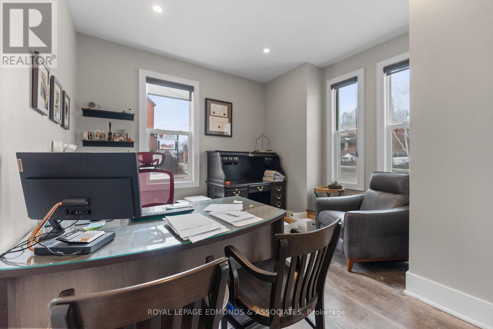












259 PEMBROKE STREET E

,
Pembroke,




Ontario
K8A3J9

