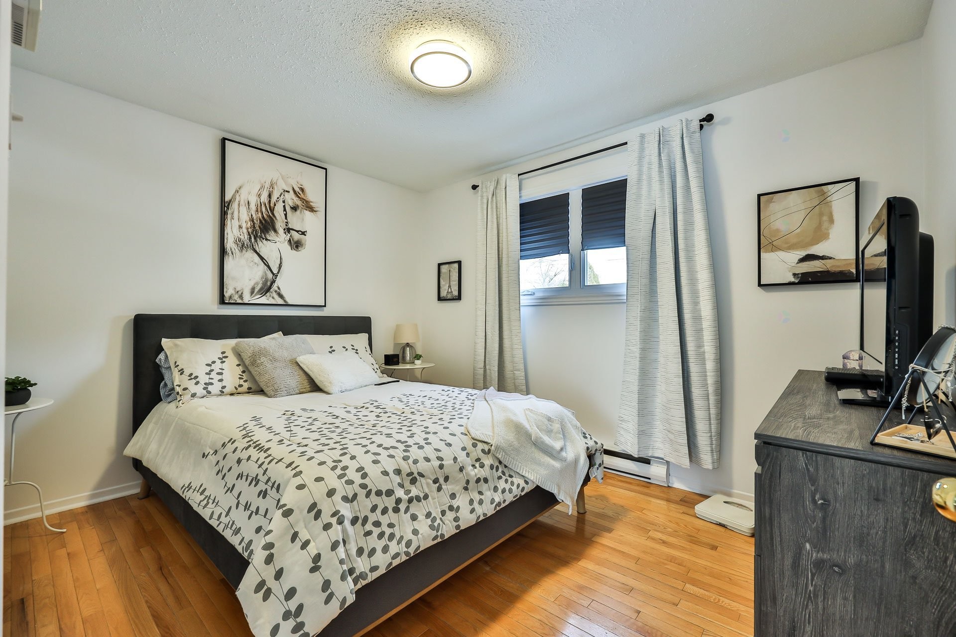 









11


Rue Rémi-Desjardins

,
Gatineau (Buckingham),




QC
J8L3G5

