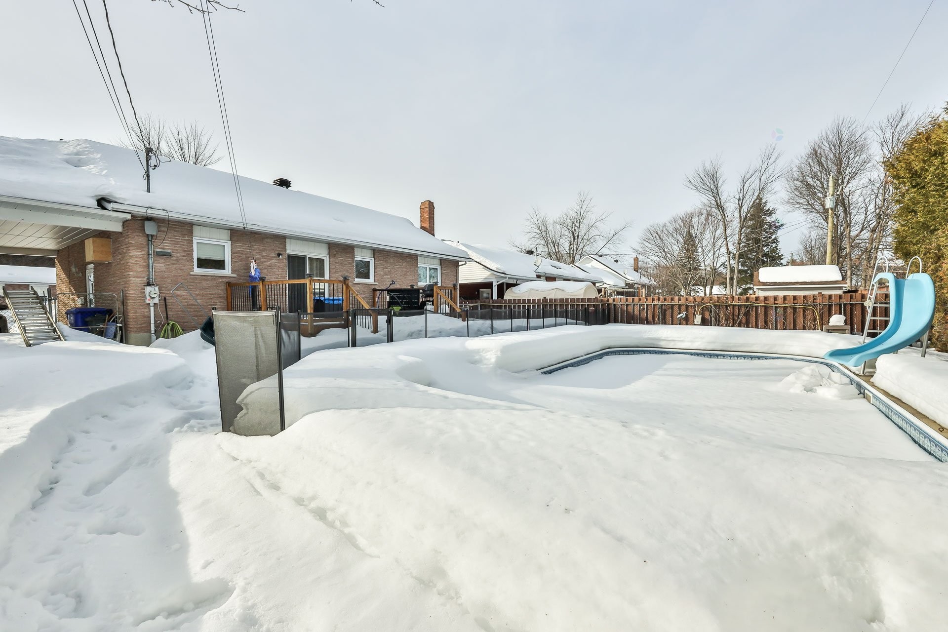 









11


Rue Rémi-Desjardins

,
Gatineau (Buckingham),




QC
J8L3G5

