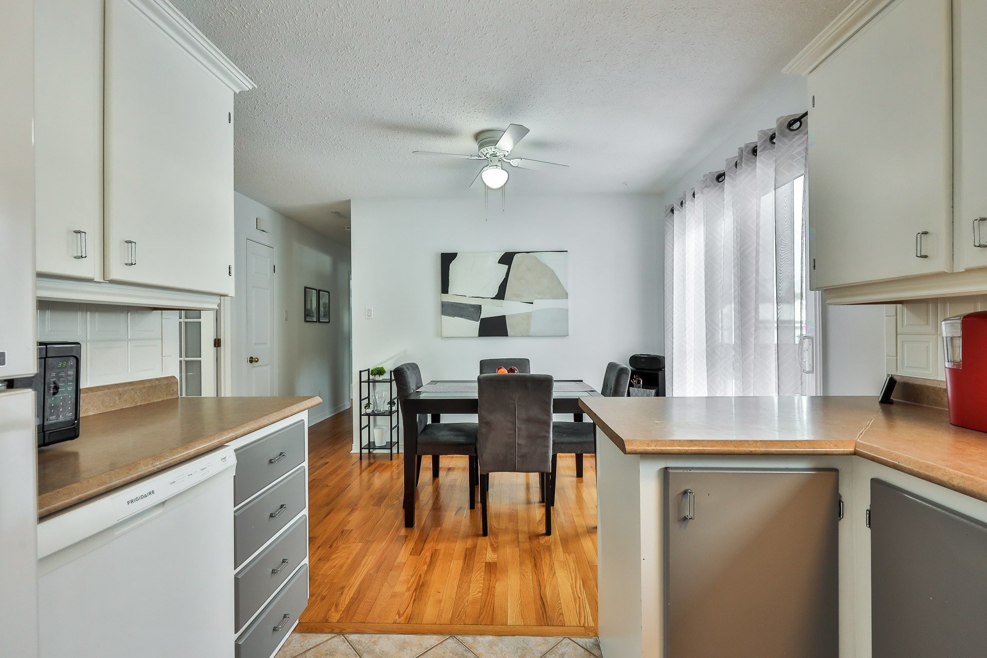 









11


Rue Rémi-Desjardins

,
Gatineau (Buckingham),




QC
J8L3G5


