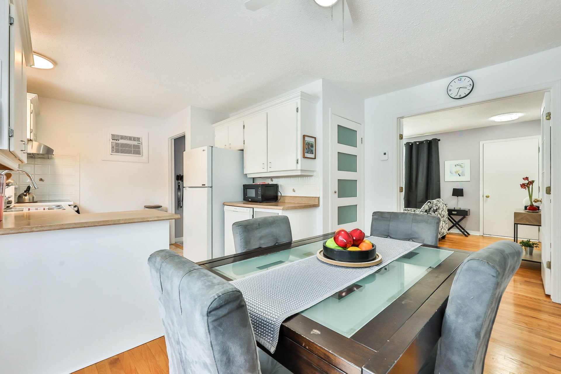









11


Rue Rémi-Desjardins

,
Gatineau (Buckingham),




QC
J8L3G5

