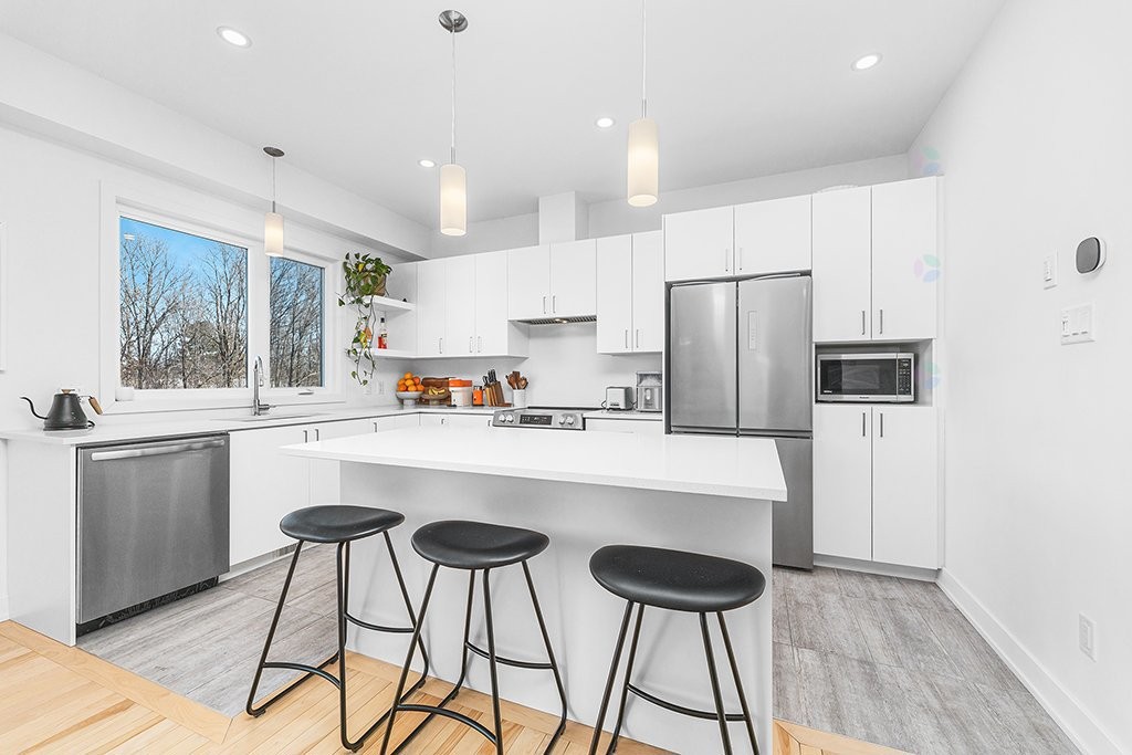 









21


Rue François-Michel

,
Gatineau (Aylmer),




QC
J9J2T7

