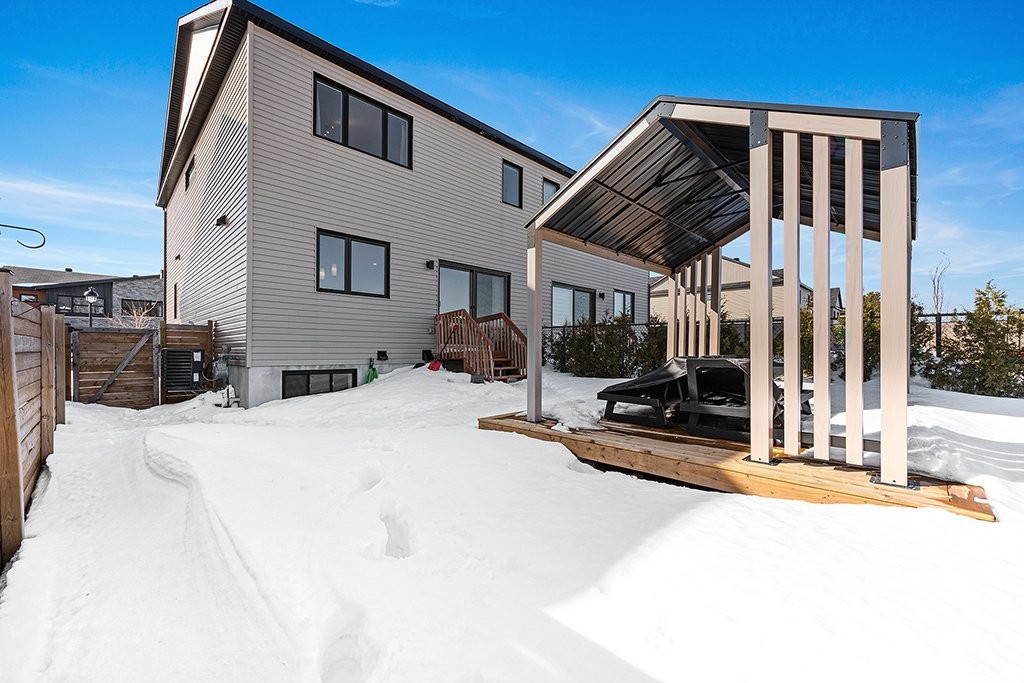 









21


Rue François-Michel

,
Gatineau (Aylmer),




QC
J9J2T7

