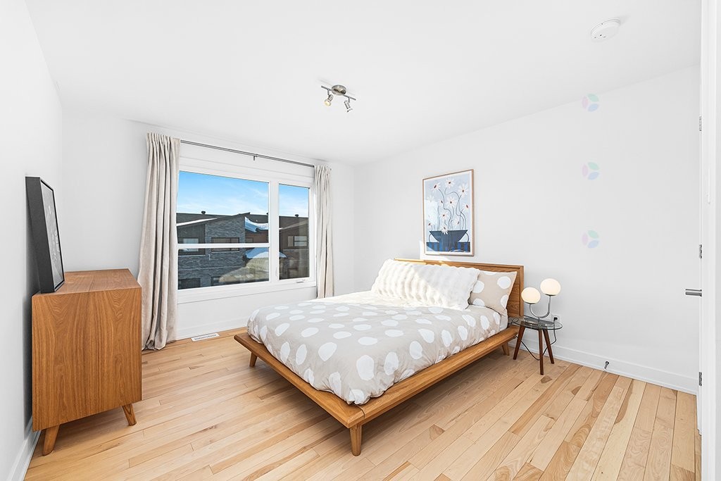 









21


Rue François-Michel

,
Gatineau (Aylmer),




QC
J9J2T7


