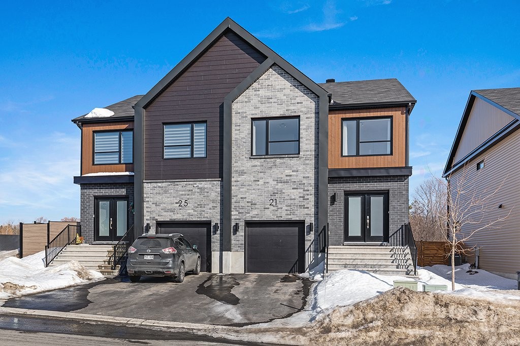 









21


Rue François-Michel

,
Gatineau (Aylmer),




QC
J9J2T7

