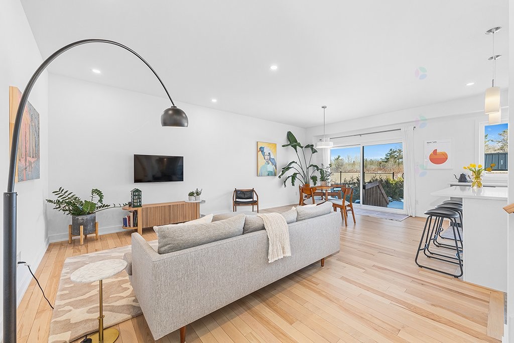 









21


Rue François-Michel

,
Gatineau (Aylmer),




QC
J9J2T7

