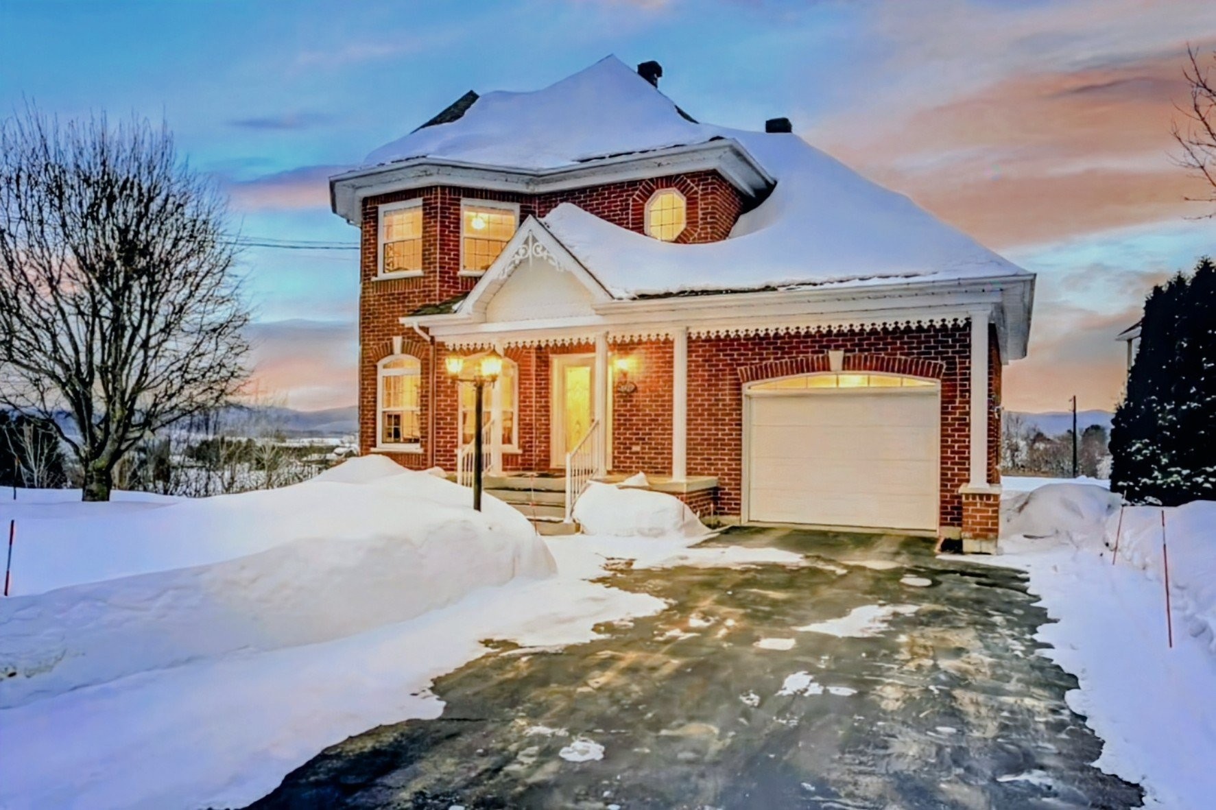 









30


Place Optimiste

,
Sainte-Thècle,




QC
G0X3G0

