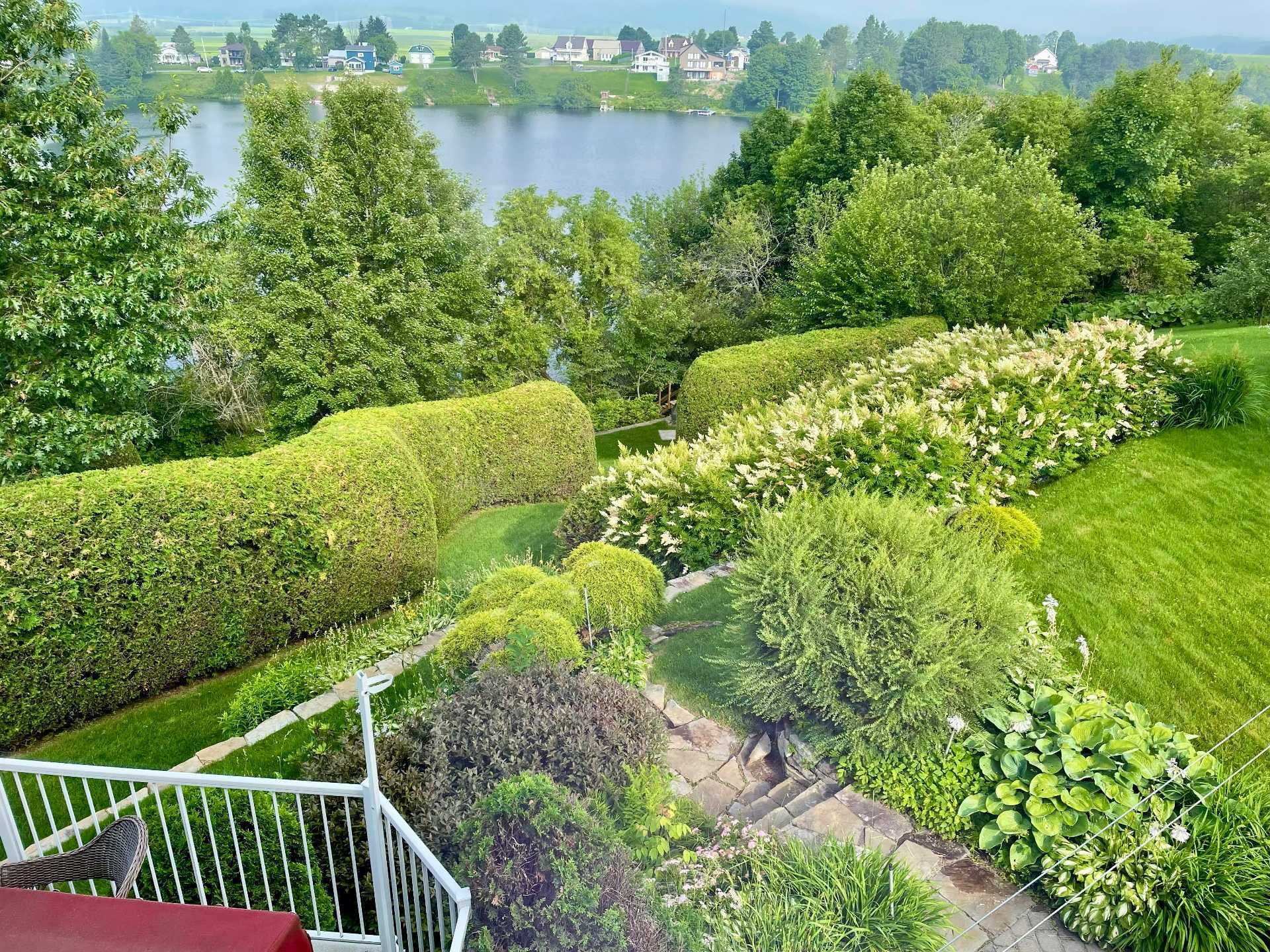 









30


Place Optimiste

,
Sainte-Thècle,




QC
G0X3G0

