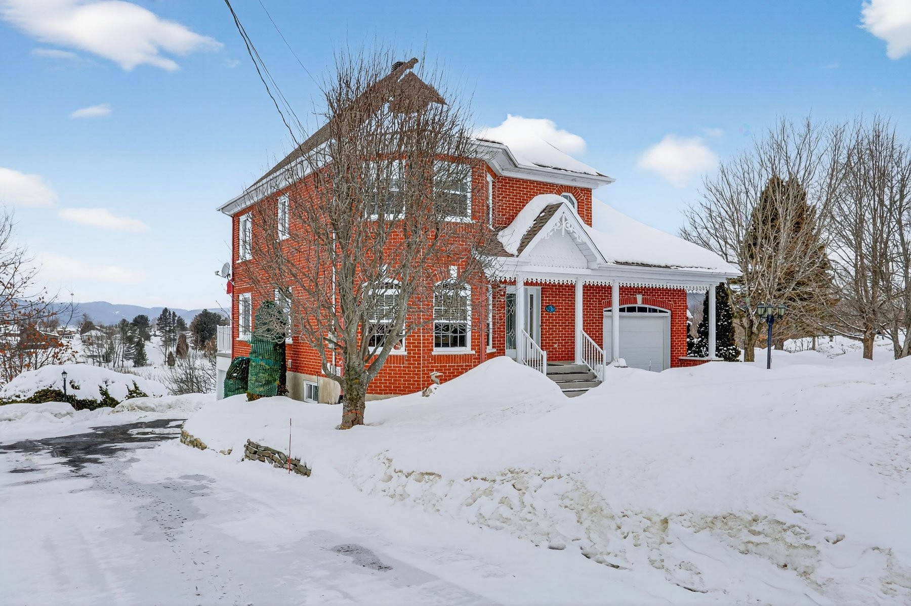 









30


Place Optimiste

,
Sainte-Thècle,




QC
G0X3G0

