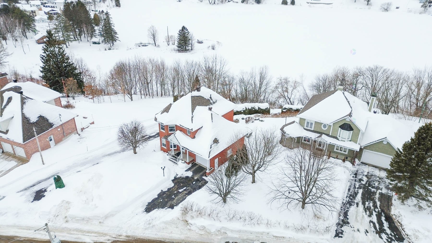 









30


Place Optimiste

,
Sainte-Thècle,




QC
G0X3G0

