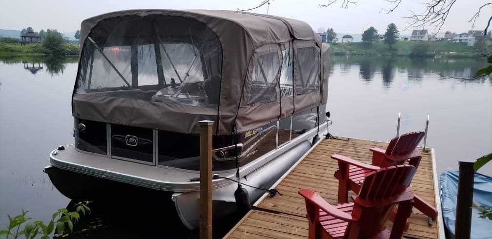 









30


Place Optimiste

,
Sainte-Thècle,




QC
G0X3G0

